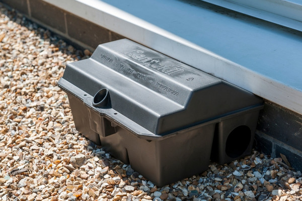 Rodent bait station